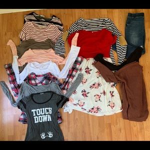 Huge Maternity/Nursing Lot Medium